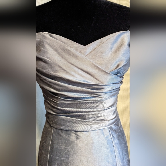 VINTAGE WTOO Long Silver Formal Gown Dress Size 10 - Picture 4 of 17